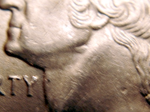 1999-Georgia-State-Quarter--Die-Chip-Or-Jawline-Extension?